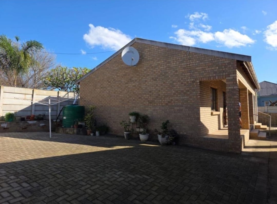 3 Bedroom Property for Sale in Despatch Central Eastern Cape